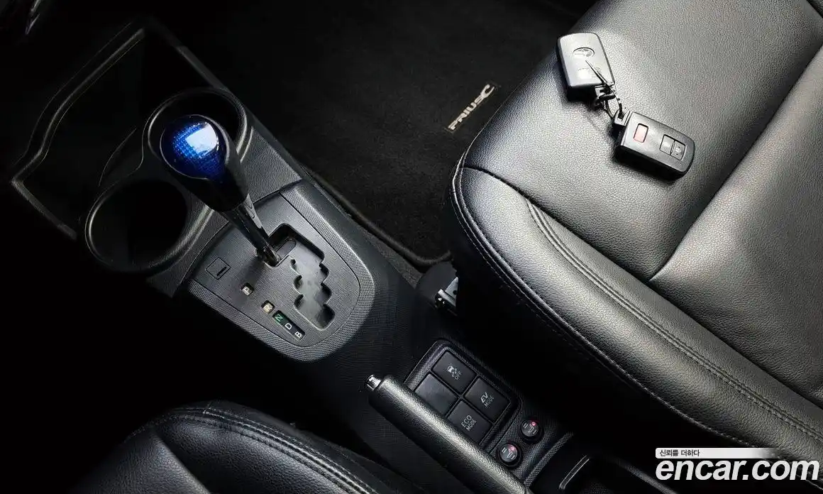 Toyota Prius 2018 1.5 гидро в Москве № 1695846, фото 9