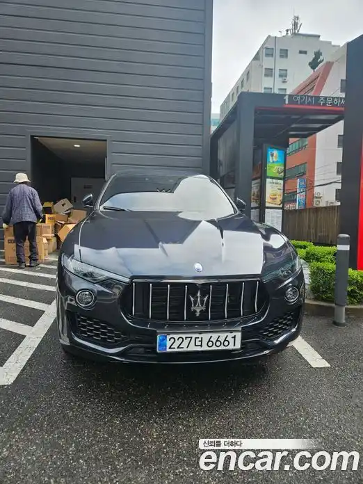 Maserati Levante 2018 3.0 гидро, фото 1