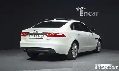 Jaguar XF 2016 2.0 гидро в Москве № 1698816, миниатюра 2