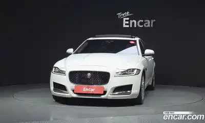 Jaguar XF 2016 2.0 гидро в Москве № 1698816, миниатюра 3