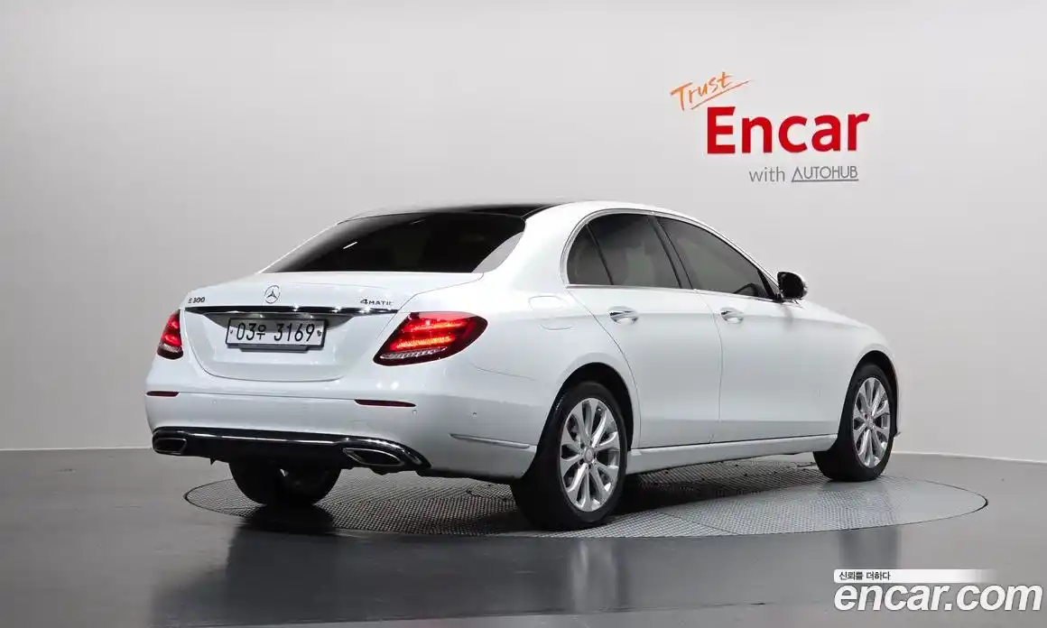 Mercedes-Benz E-Class 2017 2.0 гидро в Москве № 822954, фото 2