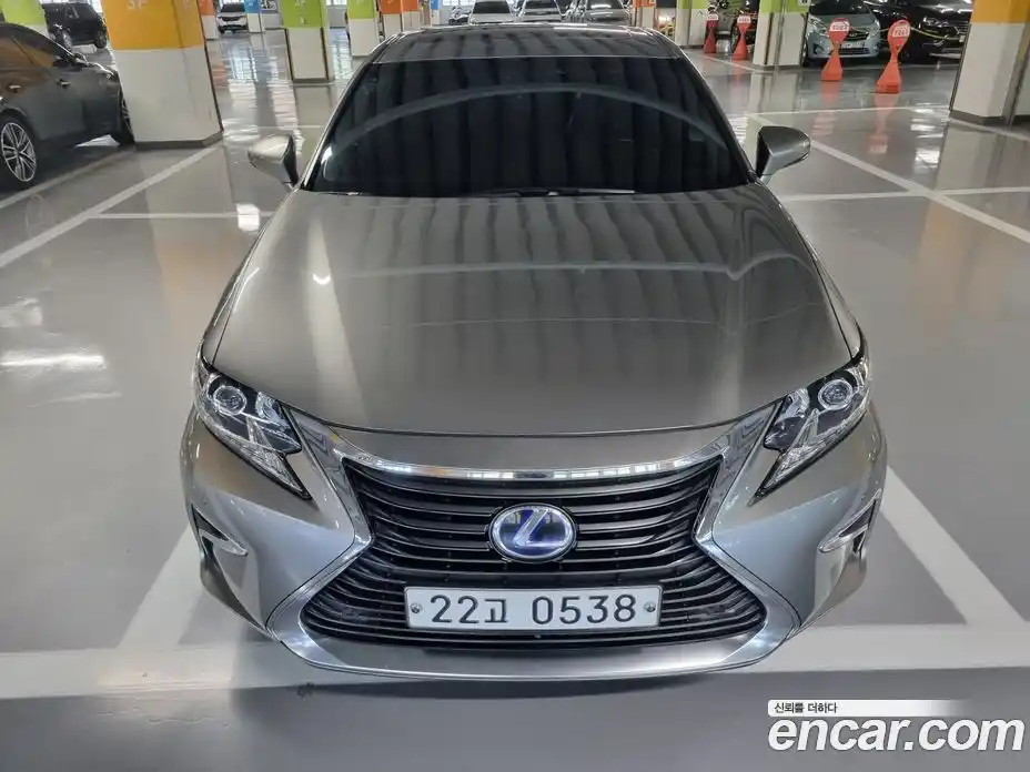 Lexus ES 2016 2.5 гидро в Москве № 1350181, фото 3