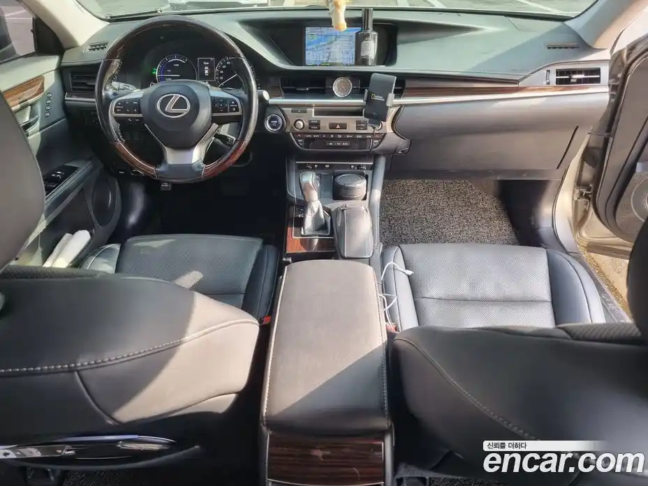 Lexus ES 2016 2.5 гидро в Москве № 1350181, фото 7