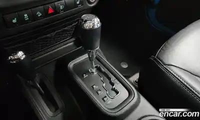 Jeep Wrangler 2017 3.6 гидро в Москве № 145599, миниатюра 9