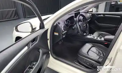 Audi A3 2015 1.6 гидро в Москве № 163775, миниатюра 10