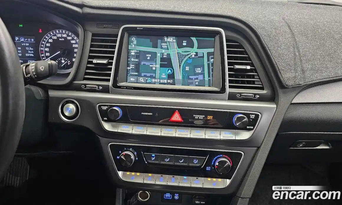 Hyundai Sonata 2019 2.0 гидро в Москве № 1683933, фото 14