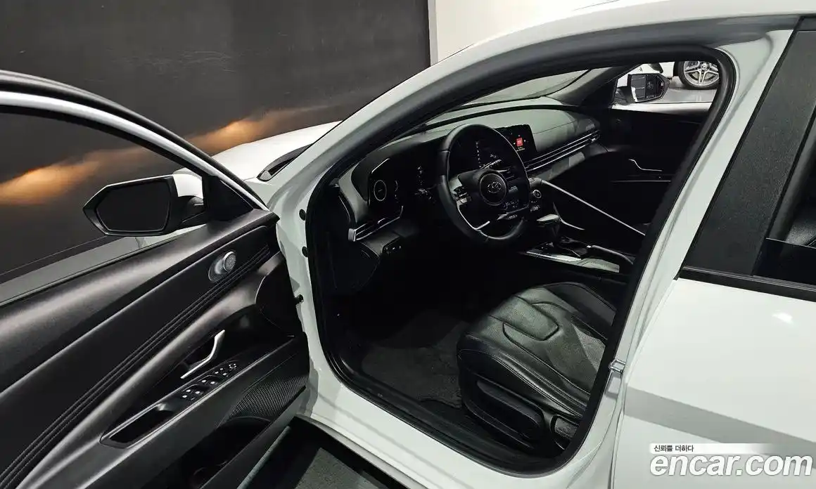 Hyundai Avante 2023 1.6 гидро в Москве № 1684009, фото 10