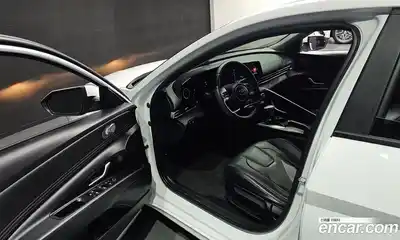 Hyundai Avante 2023 1.6 гидро в Москве № 1684009, миниатюра 10