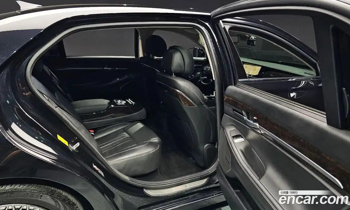 Genesis G90 2020 3.8 гидро в Москве № 1685288, фото 11