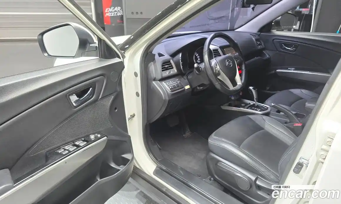 SsangYong TIBOLI 2016 1.6 гидро в Москве № 1685995, фото 10