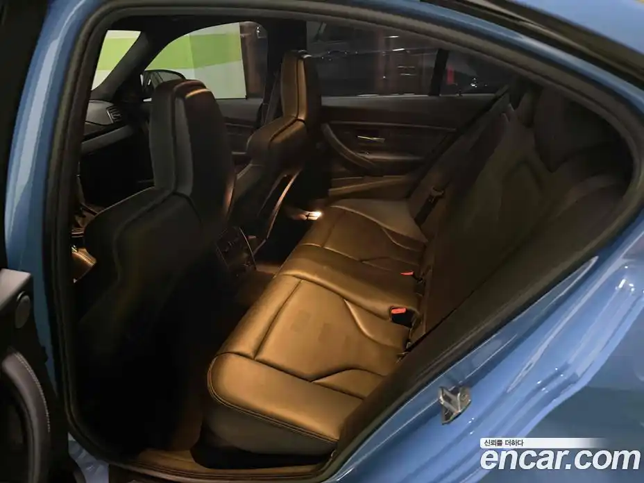 BMW M3 2018 3.0 механика в Москве № 1687008, фото 12
