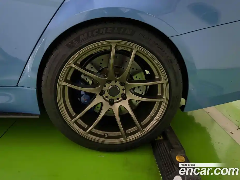 BMW M3 2018 3.0 механика в Москве № 1687008, фото 16