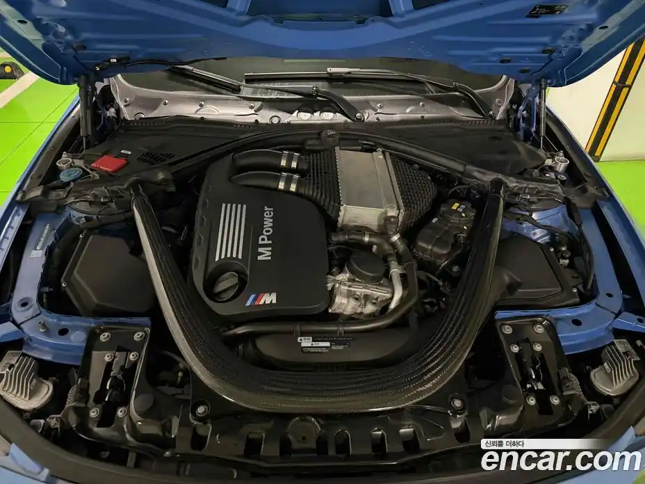 BMW M3 2018 3.0 механика в Москве № 1687008, фото 6