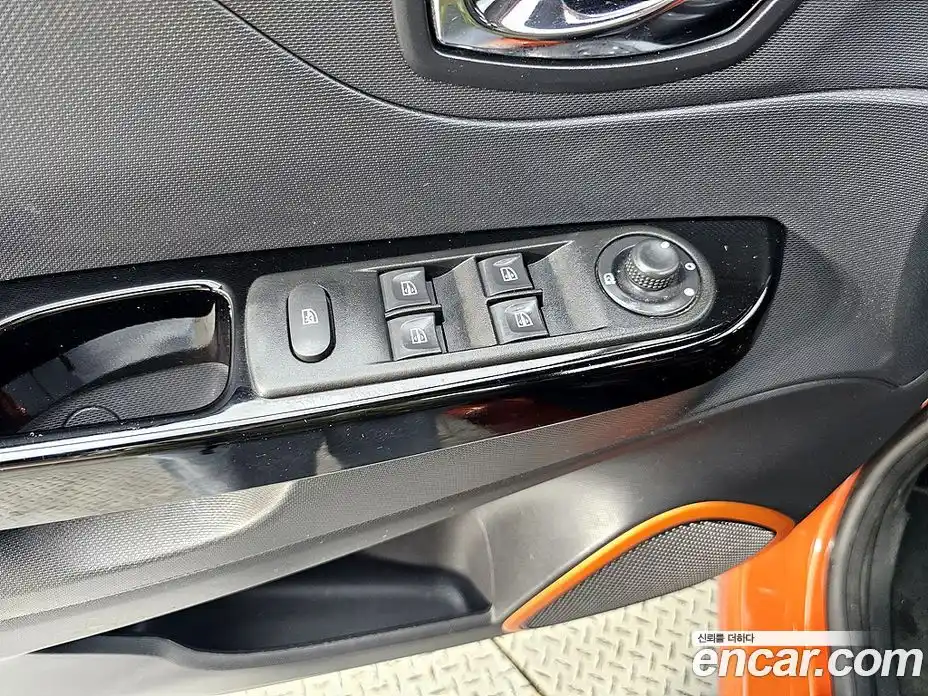Renault QM3 2014 1.5 гидро в Москве № 1688751, фото 13