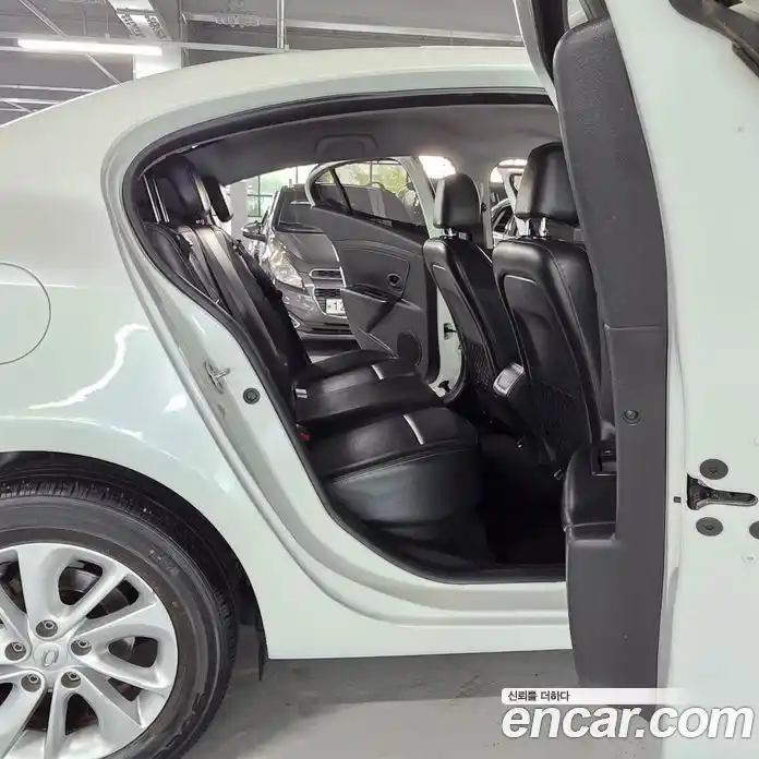 Renault SM3 2014 1.6 гидро в Москве № 1689155, фото 9