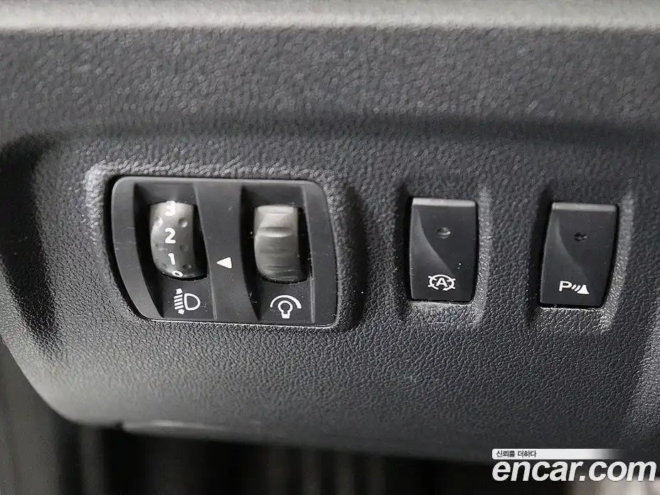 Renault QM3 2016 1.5 гидро в Москве № 1689177, фото 13