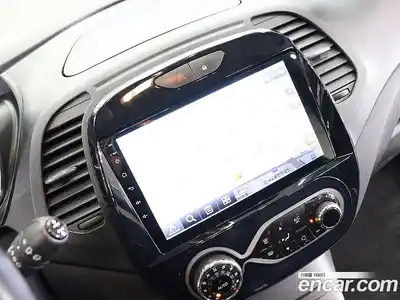 Renault QM3 2016 1.5 гидро в Москве № 1689177, миниатюра 7