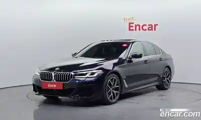 BMW 5-Series, 2022