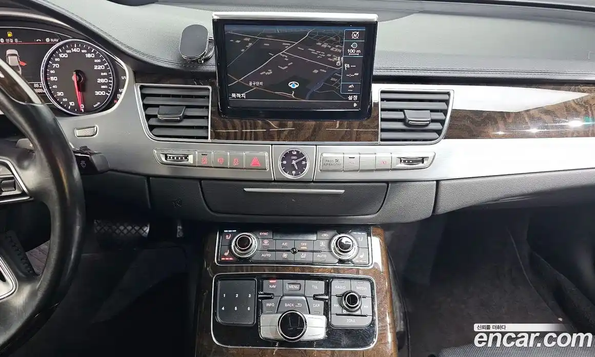 Audi A8 2015 4.1 гидро в Москве № 1691152, фото 14