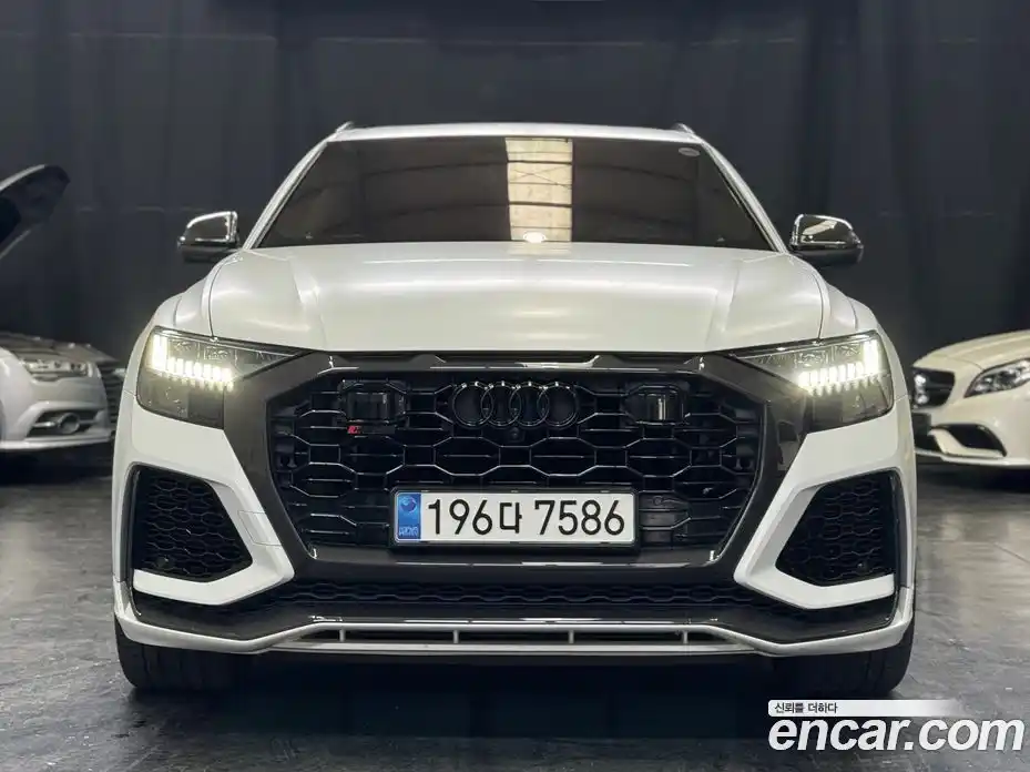 Audi RSQ8 2021 4.0 гидро в Москве № 1691393, фото 11
