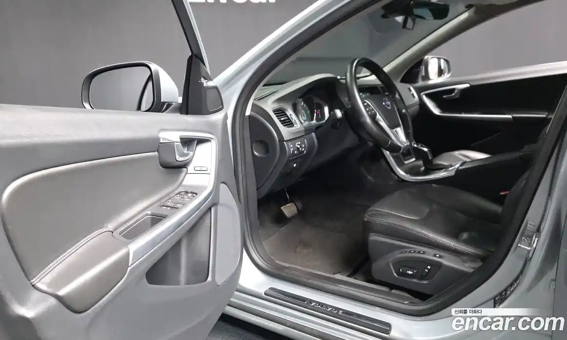 Volvo S60 2016 2.0 гидро в Москве № 1691569, фото 10