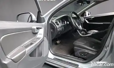 Volvo S60 2016 2.0 гидро в Москве № 1691569, миниатюра 10