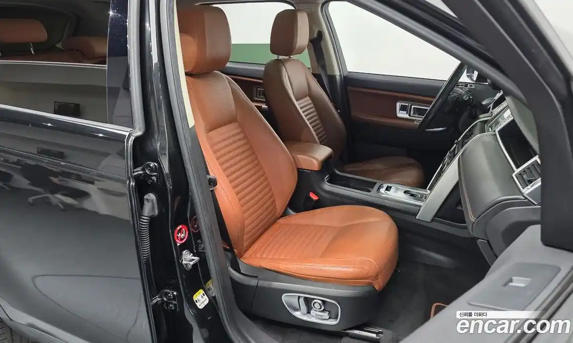 Land Rover Discovery Sport 2015 2.2 гидро в Москве № 1691977, фото 12