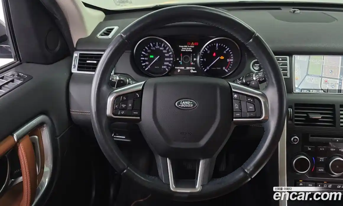Land Rover Discovery Sport 2015 2.2 гидро в Москве № 1691977, фото 15