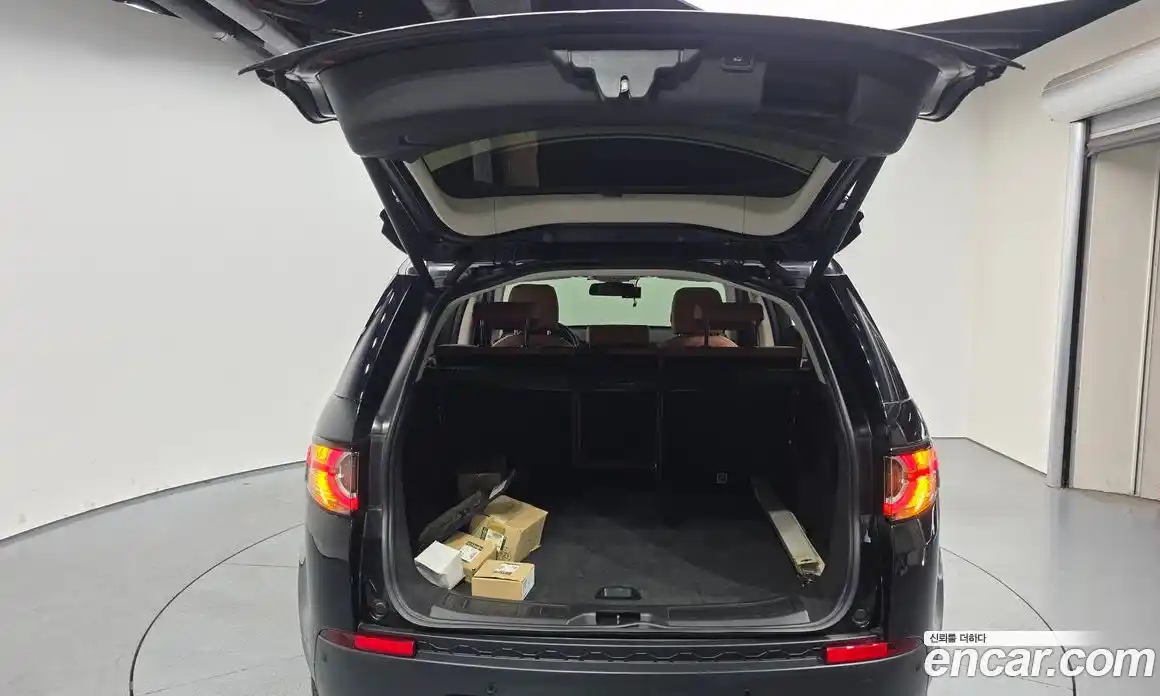 Land Rover Discovery Sport 2015 2.2 гидро в Москве № 1691977, фото 20