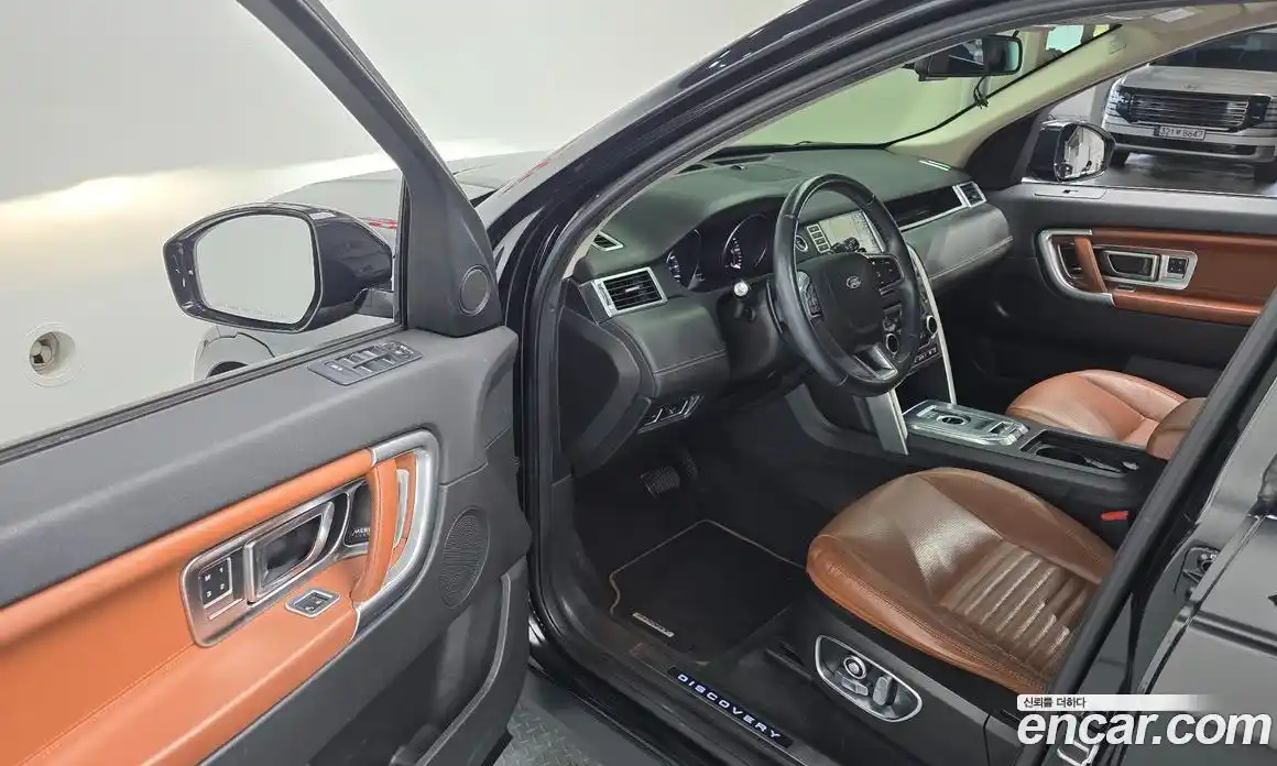 Land Rover Discovery Sport 2015 2.2 гидро в Москве № 1691977, фото 10