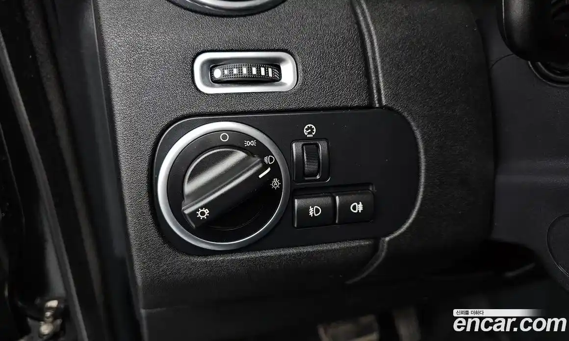 Land Rover Discovery 2016 3.0 гидро в Москве № 1692070, фото 15