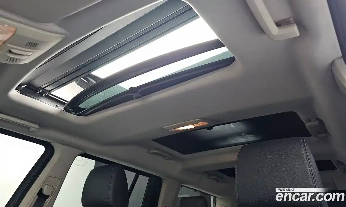 Land Rover Discovery 2016 3.0 гидро в Москве № 1692070, фото 19