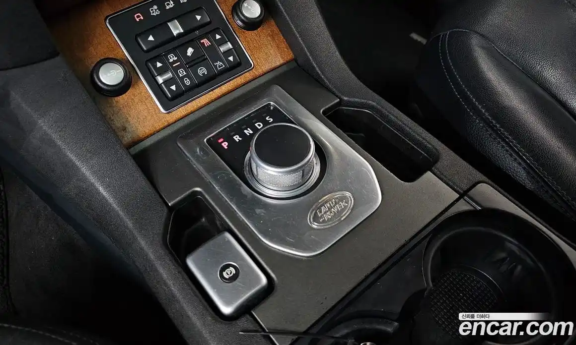 Land Rover Discovery 2016 3.0 гидро в Москве № 1692070, фото 9