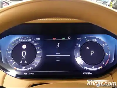 Land Rover Range-Rover 2023 4.4 гидро в Москве № 1692096, миниатюра 10