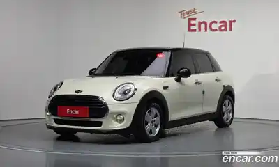 Mini Cooper, 2015
