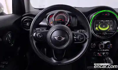 Mini Cooper 2015 1.5 гидро в Москве № 1692437, миниатюра 12