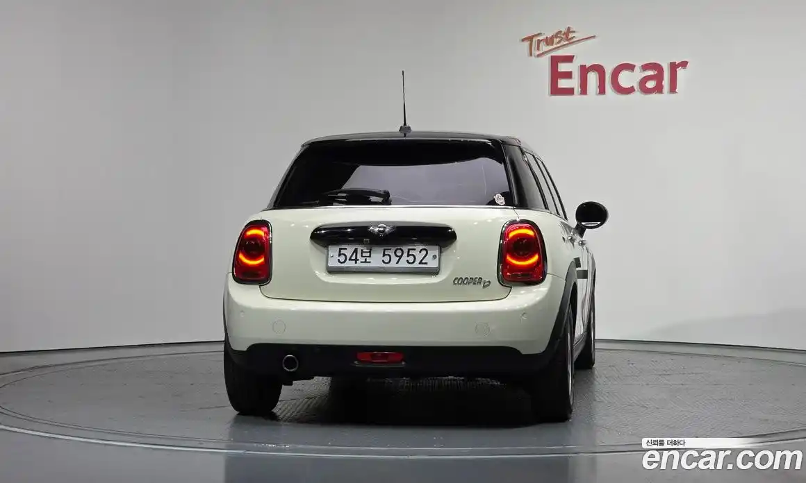 Mini Cooper 2015 1.5 гидро в Москве № 1692437, фото 4