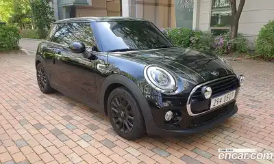 Mini Cooper, 2016