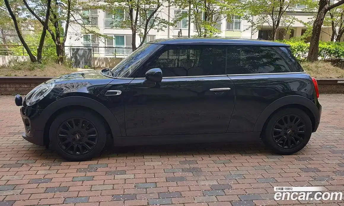 Mini Cooper 2016 1.5 гидро в Москве № 1692626, фото 6