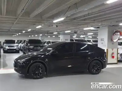Tesla Model Y 2023 0.2 гидро в Москве № 1692732, миниатюра 5