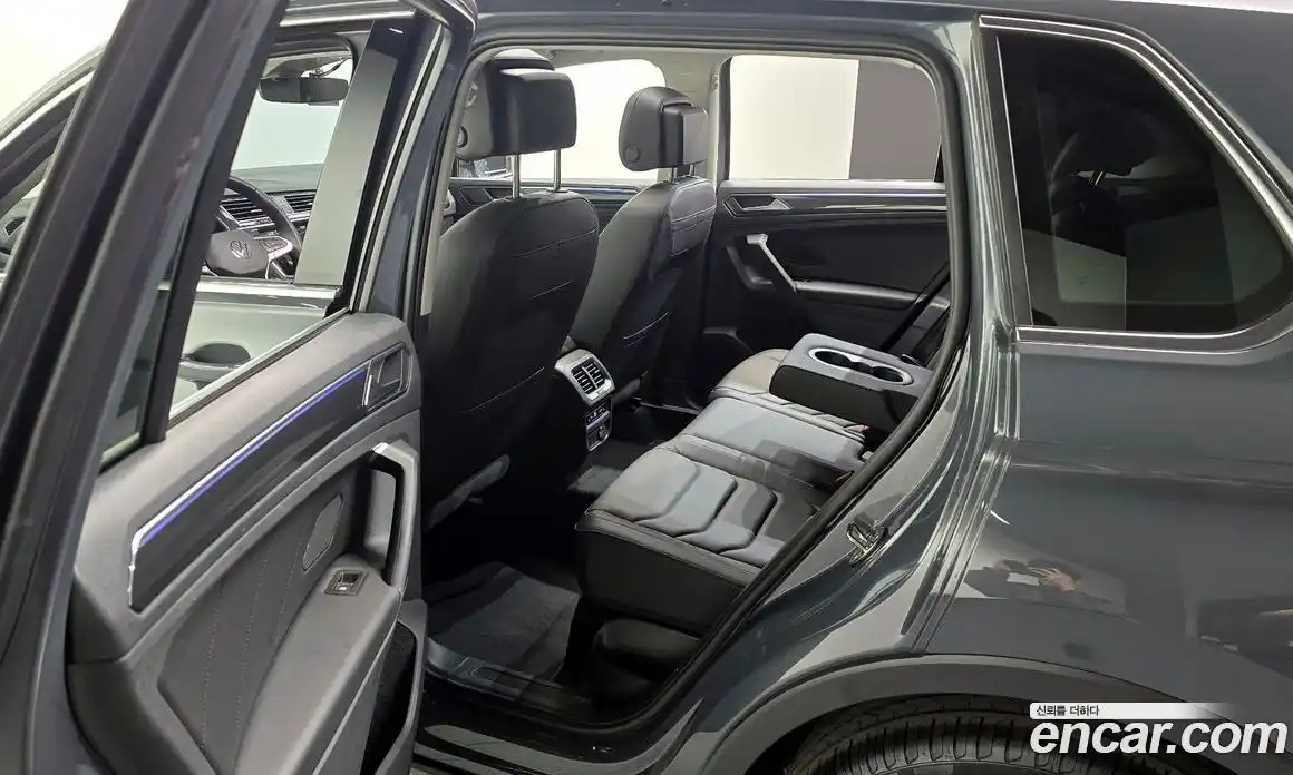 Volkswagen Tiguan 2024 2.0 гидро в Москве № 1693069, фото 11
