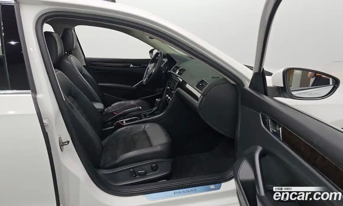 Volkswagen Passat 2014 2.5 гидро в Москве № 1693325, фото 18