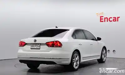 Volkswagen Passat 2014 2.5 гидро в Москве № 1693325, миниатюра 2