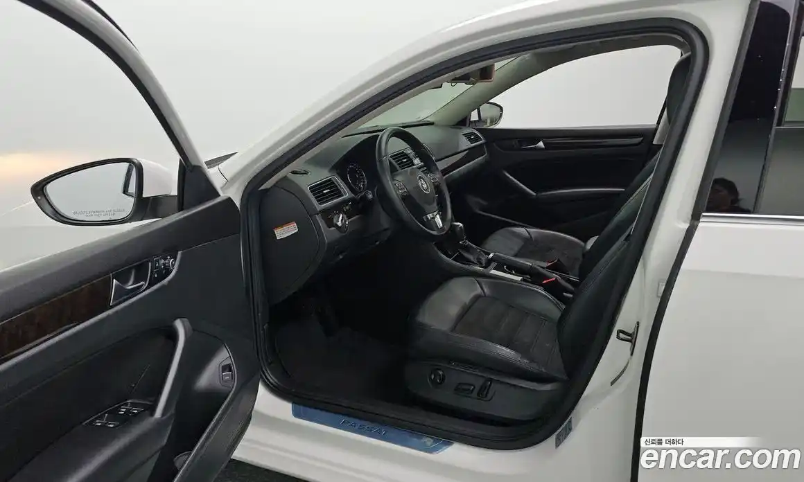 Volkswagen Passat 2014 2.5 гидро в Москве № 1693325, фото 10