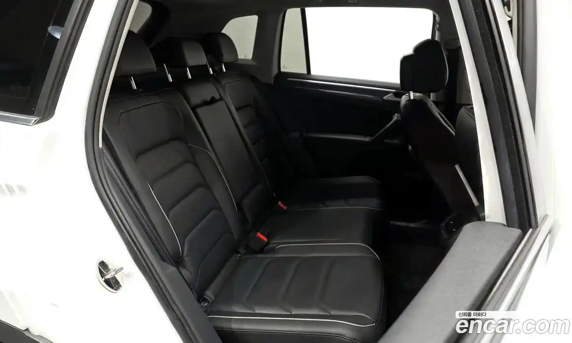 Volkswagen Tiguan 2020 2.0 гидро в Москве № 1693365, фото 11