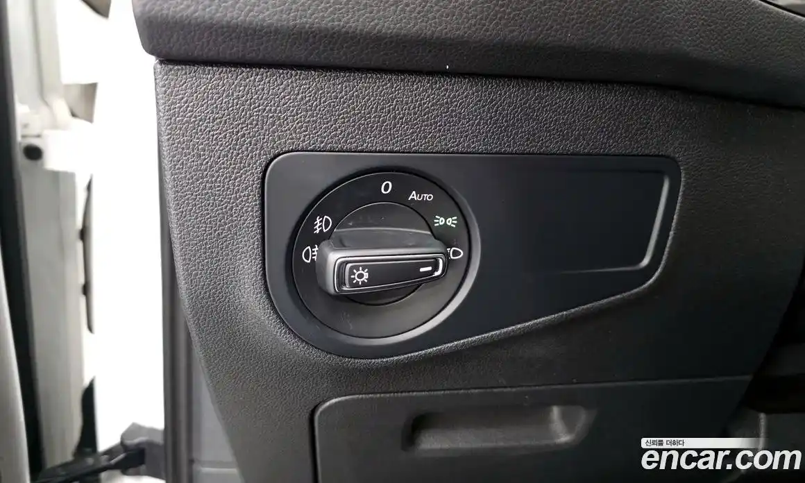 Volkswagen Tiguan 2020 2.0 гидро в Москве № 1693365, фото 19