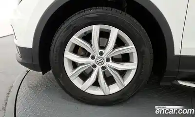Volkswagen Tiguan 2020 2.0 гидро в Москве № 1693365, миниатюра 5