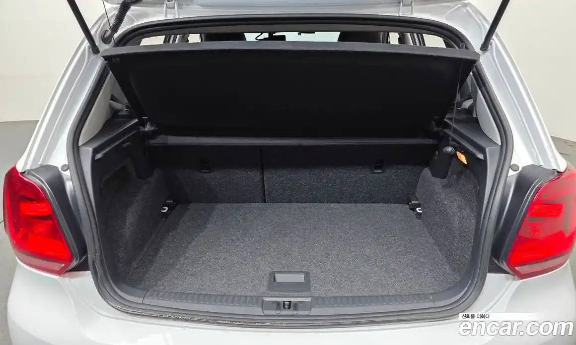 Volkswagen Polo 2015 1.4 гидро в Москве № 1693391, фото 20