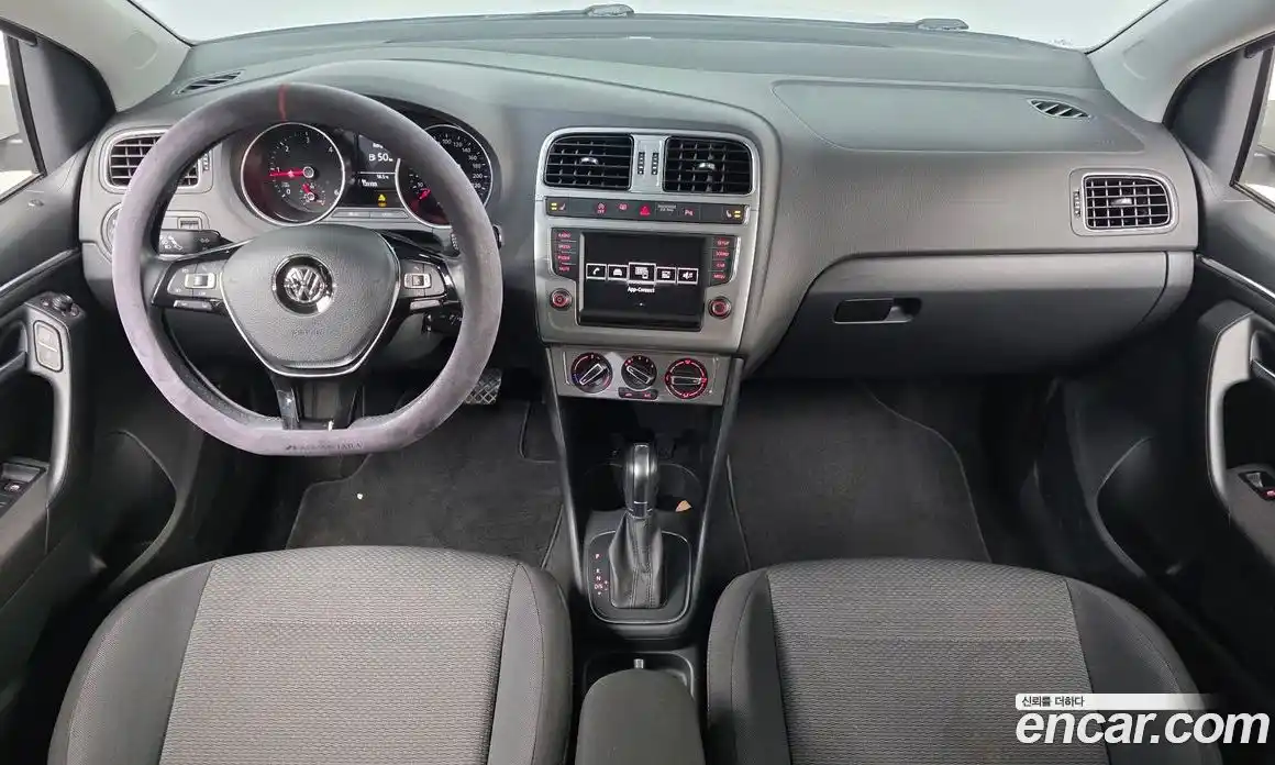 Volkswagen Polo 2015 1.4 гидро в Москве № 1693391, фото 7