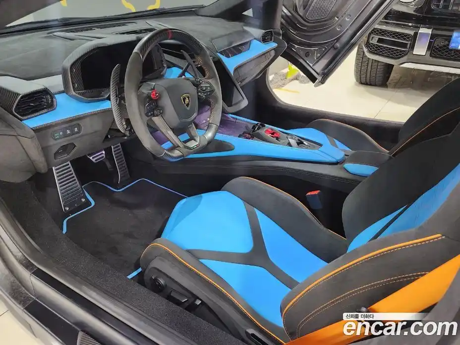 Lamborghini Revuelto 2025 6.5 гидро, фото 11